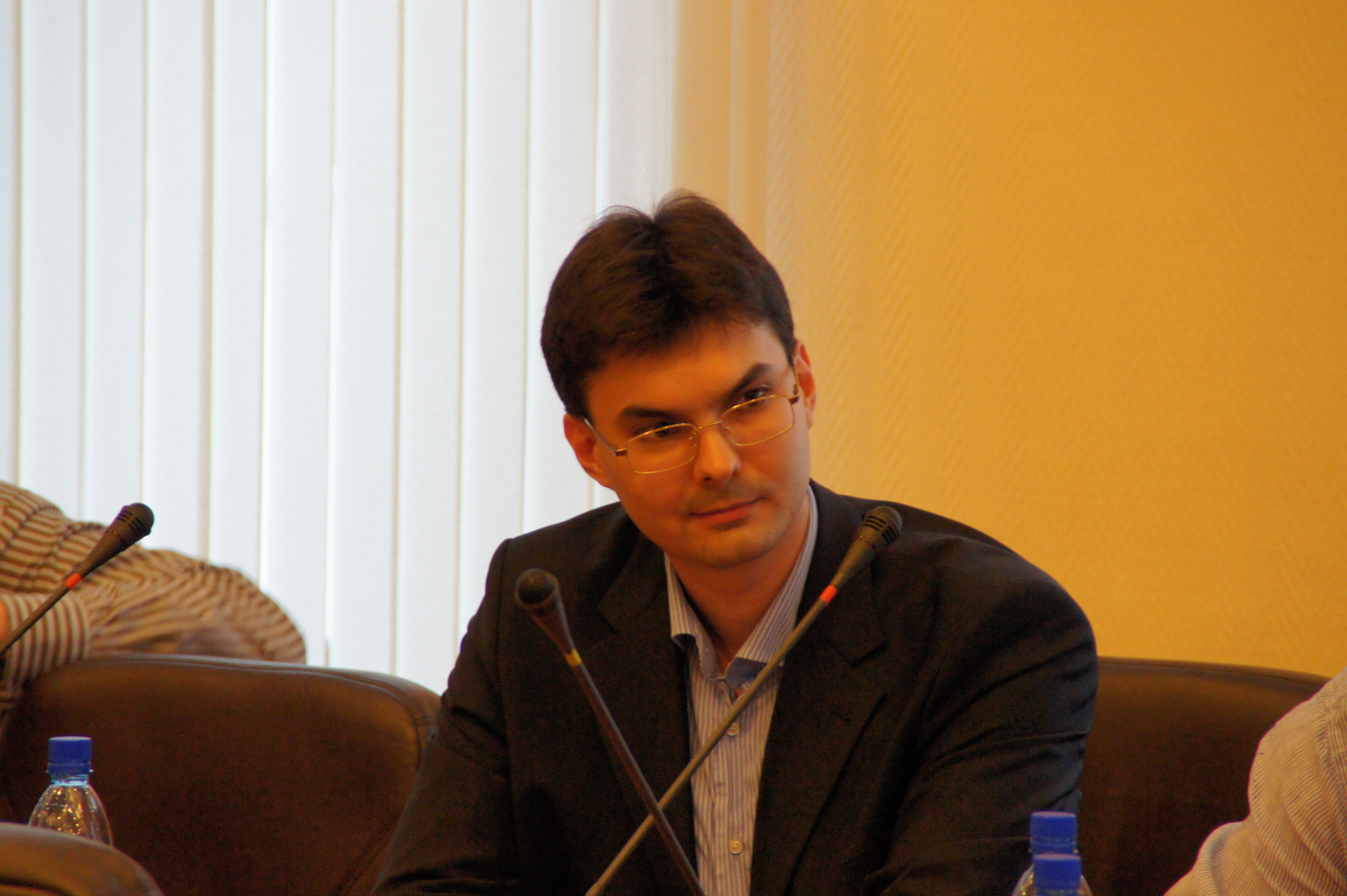 Vystuplenie dokladchikov na kruglom stole